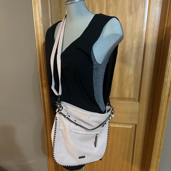 Bench Fooler Dress - Picture 2 of 9